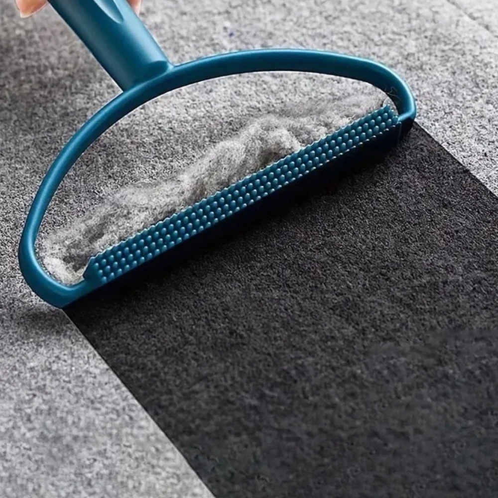 Portable Hair Remover NEW Carpet Brush Cat and Dog Hair Remover